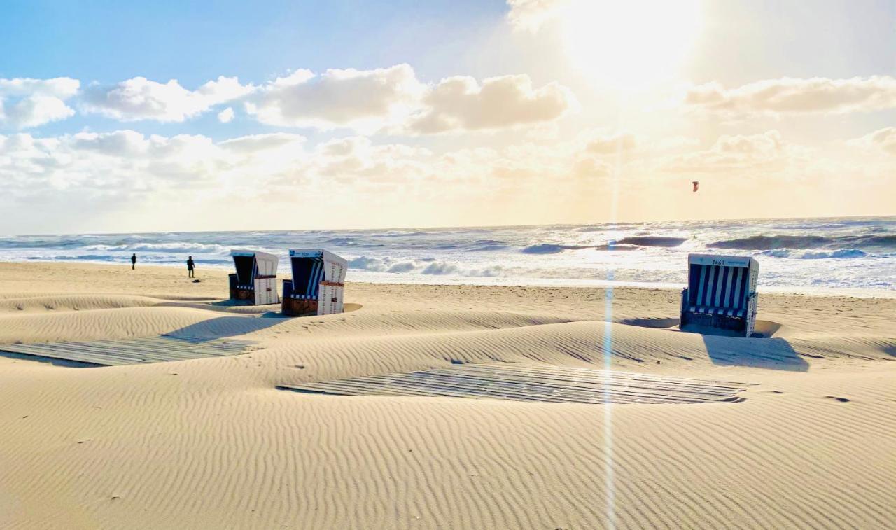 Wellenreiter Am Meer Westerland Kültér fotó